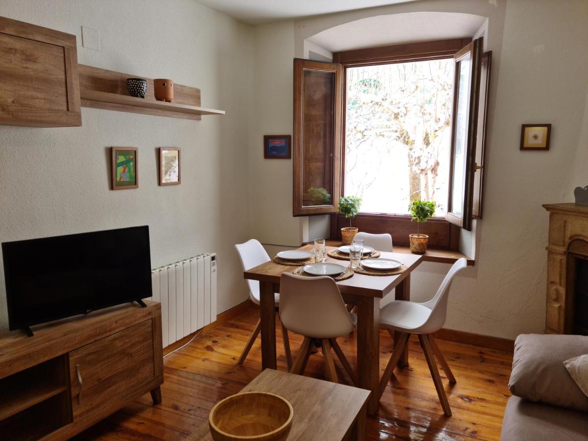 Espectacular Apartamento Reformado En Edificio Historico, Con Wifi Canfranc Exterior foto